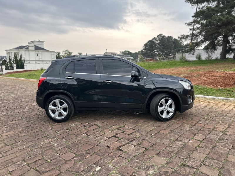 TRACKER 1.8 MPFI LTZ 4X2 16V FLEX 4P AUTOMÁTICO - 2015 - LAJEADO