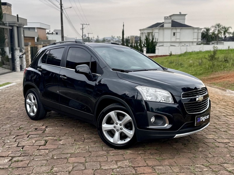 TRACKER 1.8 MPFI LTZ 4X2 16V FLEX 4P AUTOMÁTICO - 2015 - LAJEADO