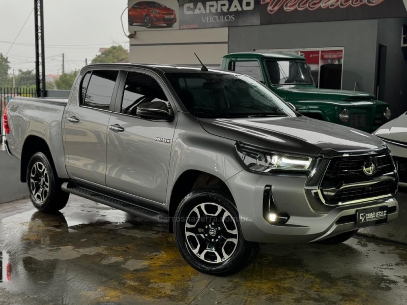 HILUX 2.8 SRX PLUS 4X4 CD TURBO DIESEL 4P AUTOMÁTICO - 2023 - PAROBé