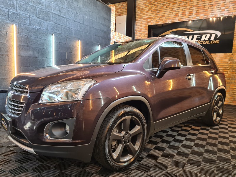 TRACKER 1.8 MPFI LTZ 4X2 16V FLEX 4P AUTOMÁTICO - 2016 - FARROUPILHA