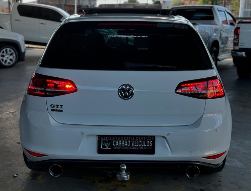 GOLF 2.0 GTI HIGHLINE 16V GASOLINA 4P AUTOMÁTICO - 2015 - PAROBé