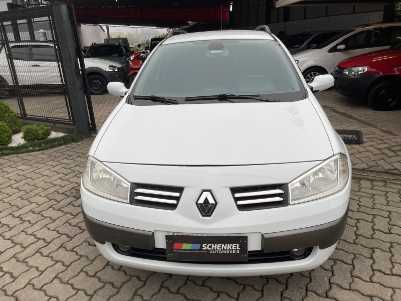 MÉGANE 1.6 DYNAMIQUE 16V FLEX 4P MANUAL - 2012 - NOVA PETRóPOLIS