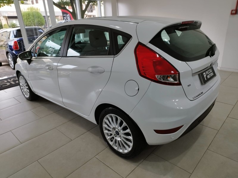 FIESTA 1.6 TITANIUM PLUS HATCH 16V FLEX 4P AUTOMÁTICO - 2016 - CAXIAS DO SUL