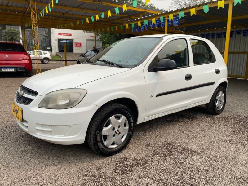 CELTA 1.0 MPFI LIFE 8V FLEX 4P MANUAL - 2012 - SAPIRANGA