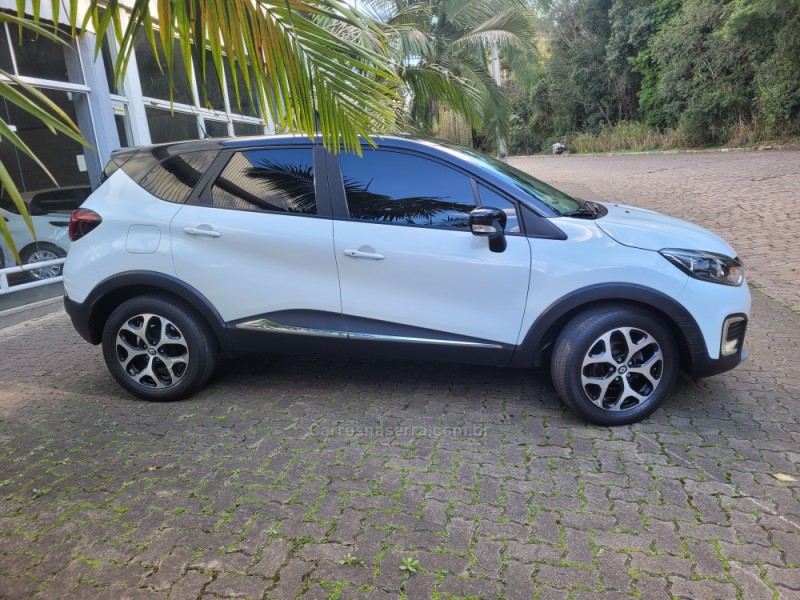 CAPTUR 1.6 16V FLEX INTENSE AUTOMÁTICO - 2018 - NOVA PRATA