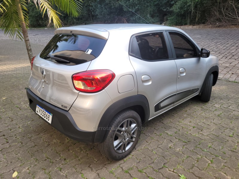 KWID 1.0 12V SCE FLEX INTENSE MANUAL - 2018 - NOVA PRATA