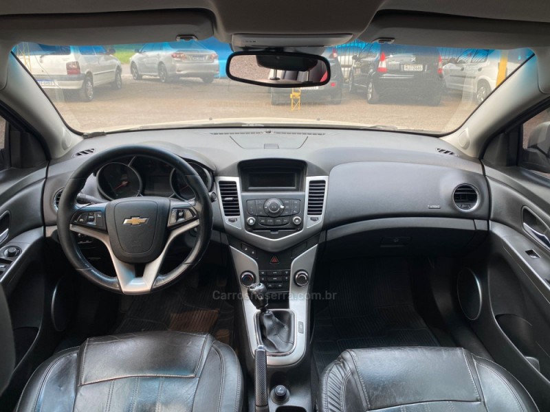 CRUZE 1.8 LT 16V FLEX 4P MANUAL - 2012 - SAPIRANGA