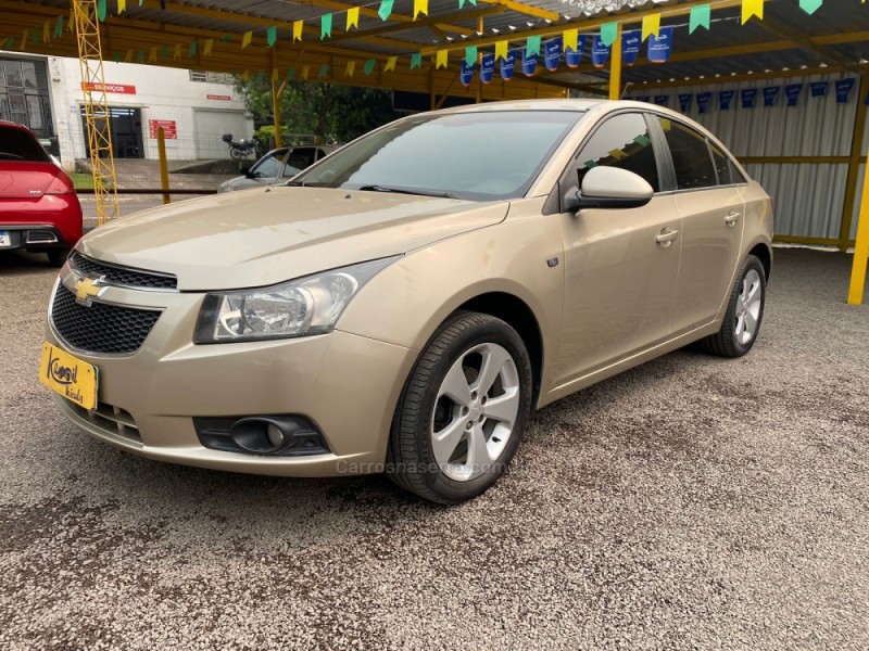 CRUZE 1.8 LT 16V FLEX 4P MANUAL - 2012 - SAPIRANGA