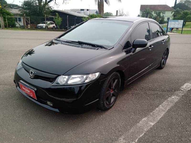 CIVIC 1.8 LXS 16V FLEX 4P MANUAL - 2008 - FARROUPILHA