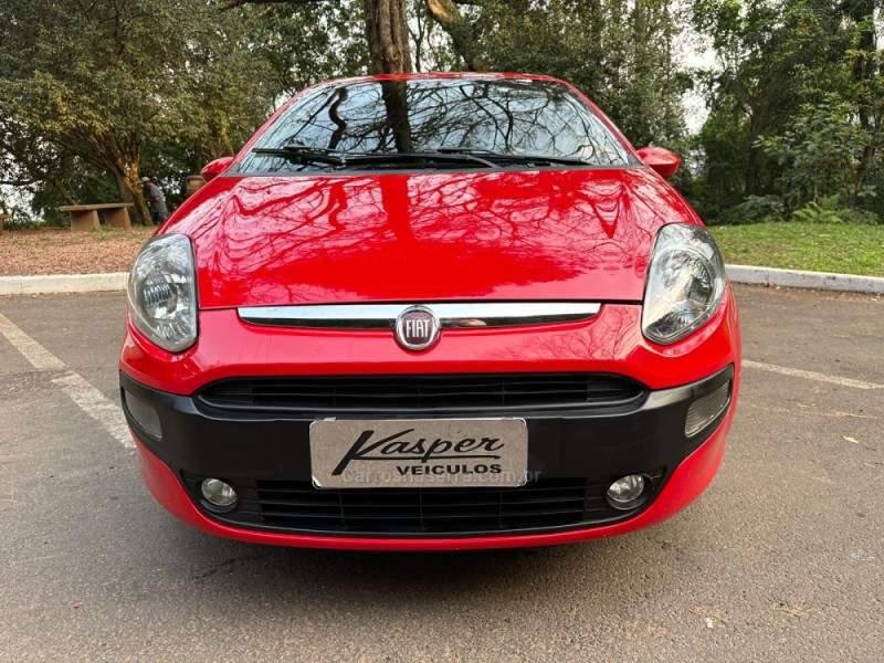 PUNTO 1.4 ATTRACTIVE 8V FLEX 4P MANUAL - 2013 - DOIS IRMãOS