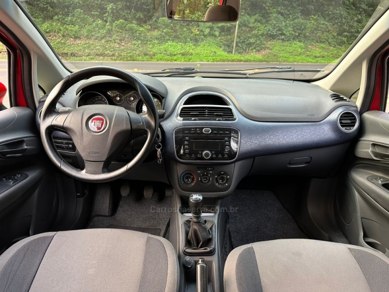 PUNTO 1.4 ATTRACTIVE 8V FLEX 4P MANUAL - 2013 - DOIS IRMãOS