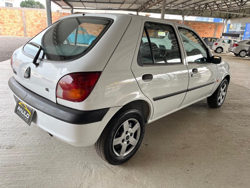 FIESTA 1.0 MPI GL CLASS 8V GASOLINA 4P MANUAL - 2001 - VACARIA