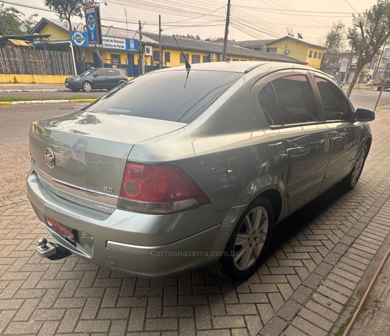 VECTRA 2.0 MPFI ELEGANCE 8V 140CV FLEX 4P AUTOMÁTICO - 2006 - PAROBé