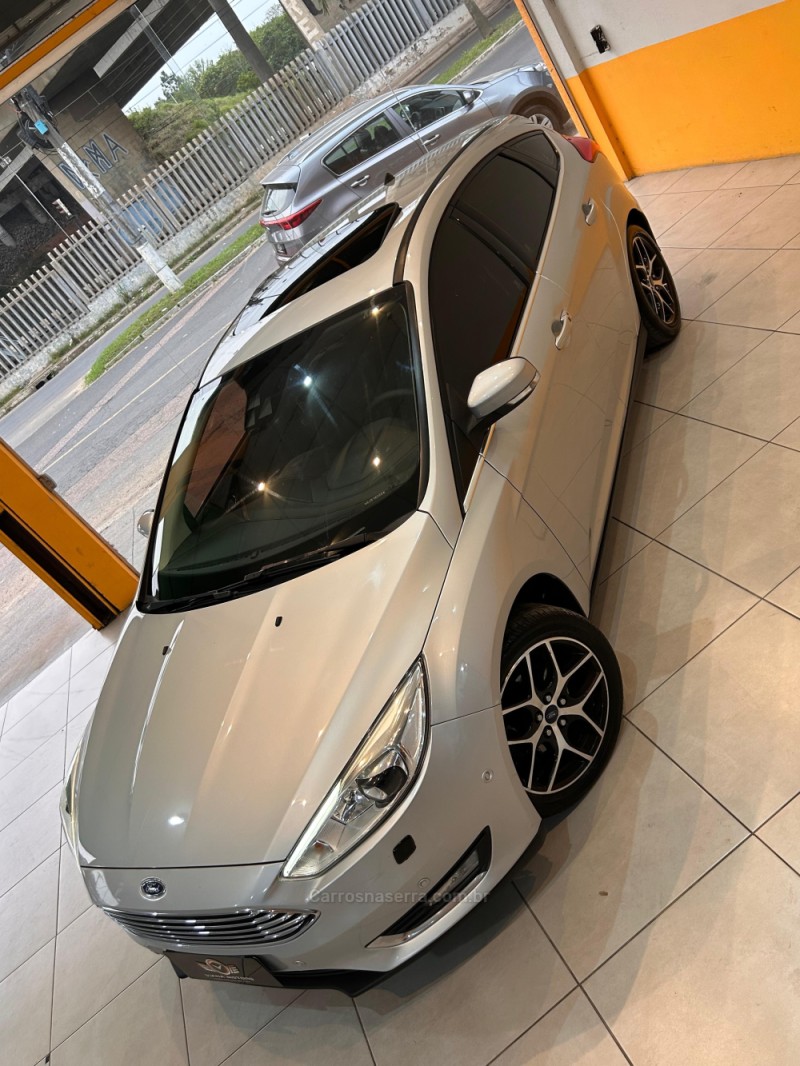 FOCUS 2.0 TITANIUM PLUS HATCH 16V FLEX 4P AUTO - 2016 - SAPUCAIA DO SUL