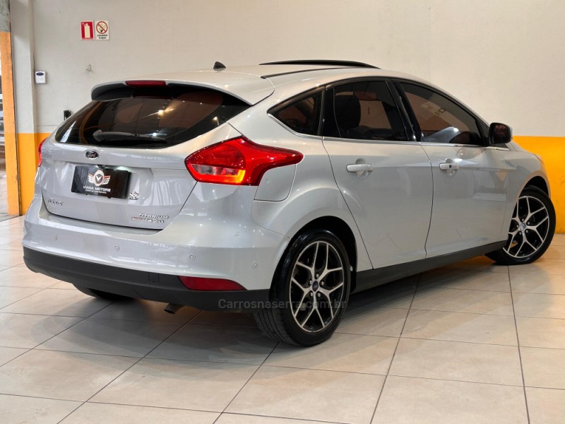 FOCUS 2.0 TITANIUM PLUS HATCH 16V FLEX 4P AUTO - 2016 - SAPUCAIA DO SUL