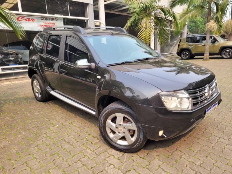 DUSTER 1.6 DYNAMIQUE 4X2 16V FLEX 4P MANUAL - 2015 - NOVA PRATA