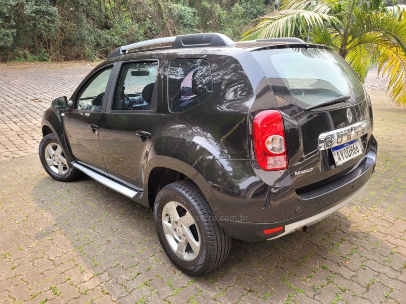 DUSTER 1.6 DYNAMIQUE 4X2 16V FLEX 4P MANUAL - 2015 - NOVA PRATA