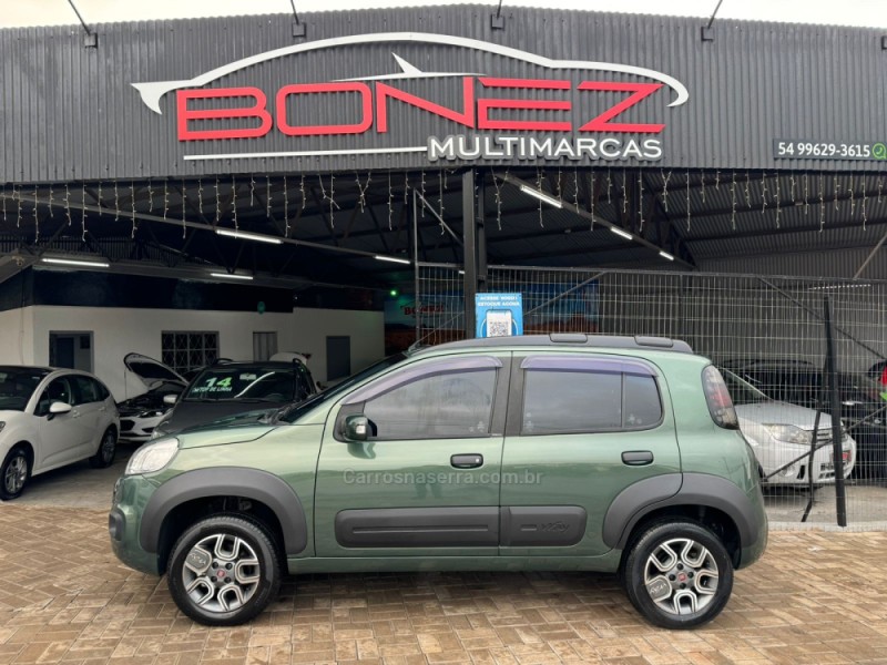 UNO 1.0 EVO WAY 8V FLEX 4P MANUAL - 2015 - TAPEJARA