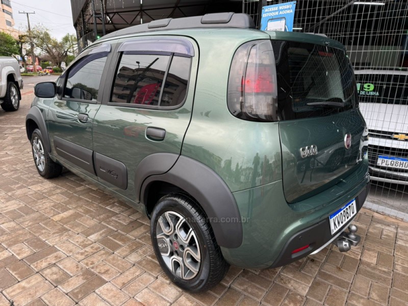 UNO 1.0 EVO WAY 8V FLEX 4P MANUAL - 2015 - TAPEJARA