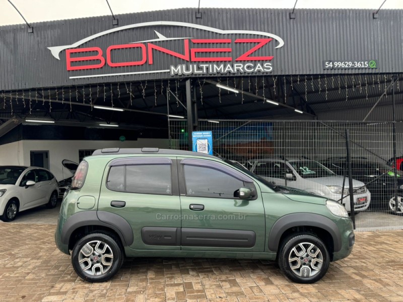 UNO 1.0 EVO WAY 8V FLEX 4P MANUAL - 2015 - TAPEJARA