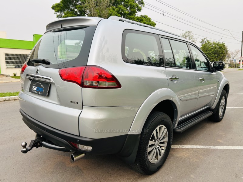 PAJERO DAKAR 3.2 HPE 4X4 7 LUGARES 16V TURBO INTERCOOLER DIESEL 4P AUTOMÁTICO - 2018 - BENTO GONçALVES