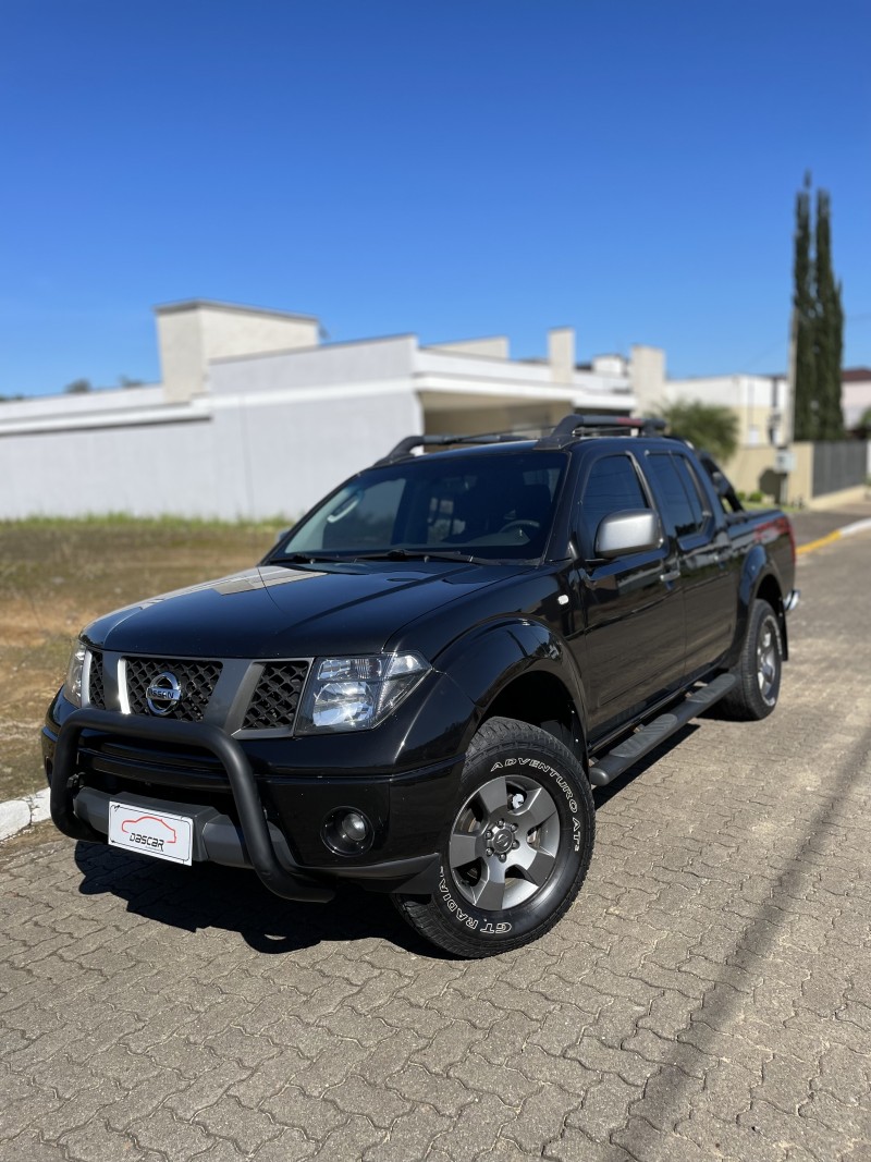 FRONTIER 2.5 SE ATTACK 4X4 CD TURBO ELETRONIC DIESEL 4P MANUAL - 2014 - BOM PRINCíPIO