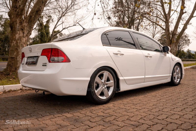 CIVIC 1.8 LXS 16V GASOLINA 4P MANUAL - 2008 - DOIS IRMãOS