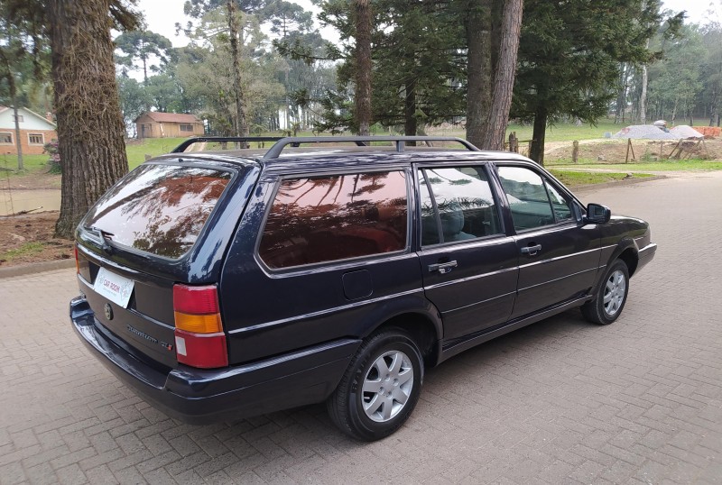 QUANTUM 2.0 I GL 8V GASOLINA 4P MANUAL - 1994 - CAXIAS DO SUL