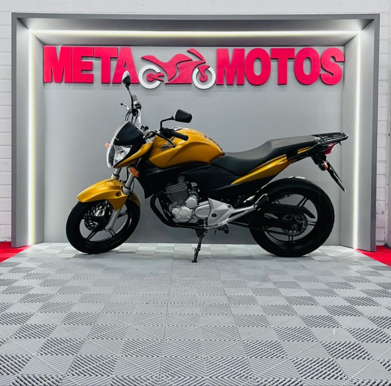 CB 300R  - 2010 - CAMPO BOM