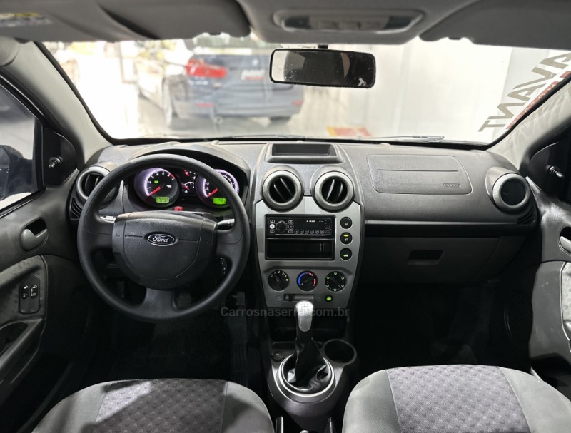 FIESTA 1.0 SE 8V FLEX 4P MANUAL - 2014 - NOVO HAMBURGO