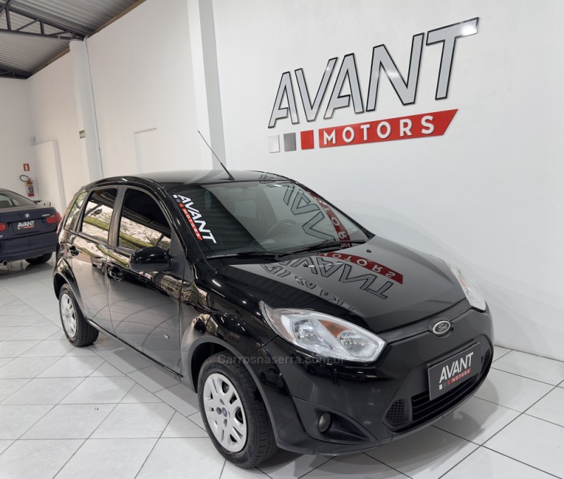 FIESTA 1.0 SE 8V FLEX 4P MANUAL - 2014 - NOVO HAMBURGO