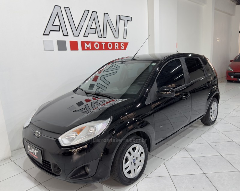 FIESTA 1.0 SE 8V FLEX 4P MANUAL - 2014 - NOVO HAMBURGO