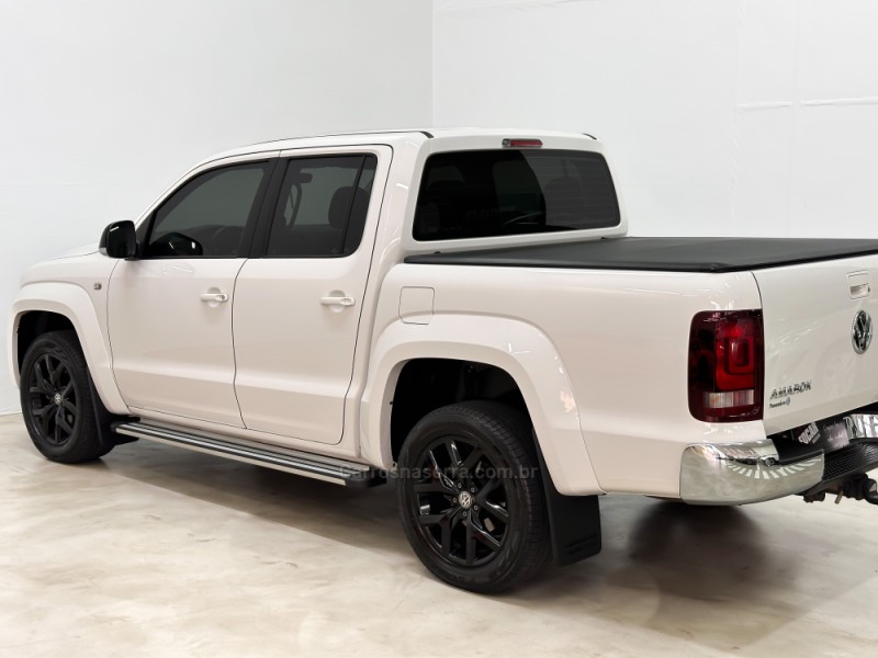 AMAROK 3.0 V6 TDI HIGHLINE CD DIESEL 4MOTION AUTOMÁTICO - 2021 - CAXIAS DO SUL