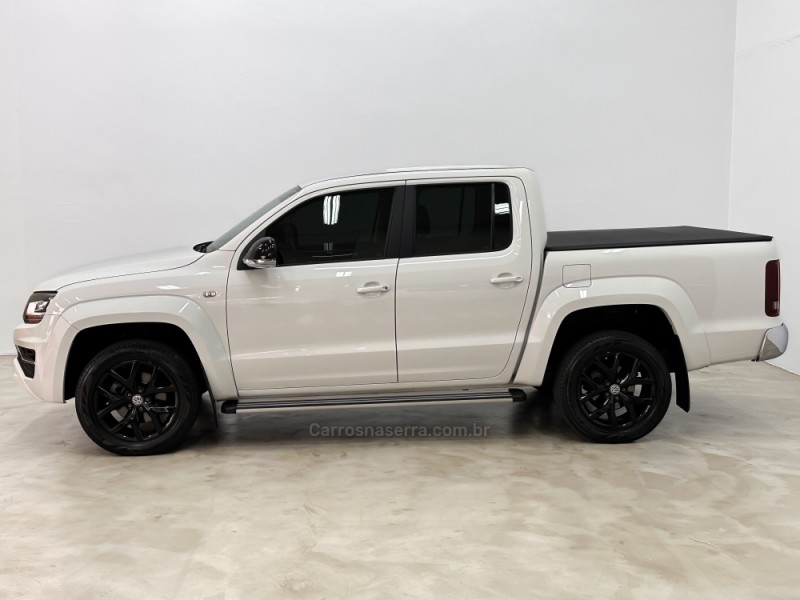 AMAROK 3.0 V6 TDI HIGHLINE CD DIESEL 4MOTION AUTOMÁTICO - 2021 - CAXIAS DO SUL