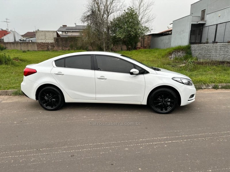 CERATO 1.6 SX3 16V GASOLINA 4P AUTOMÁTICO - 2014 - CAMPO BOM