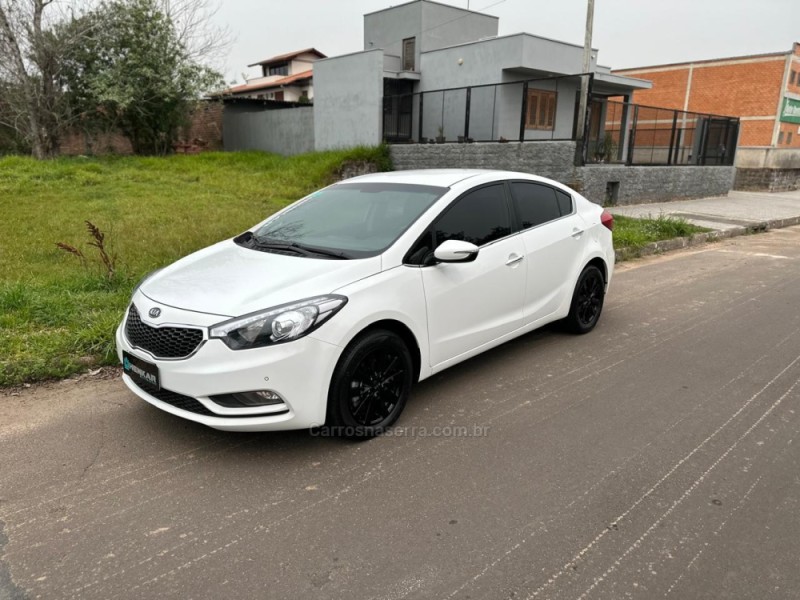 CERATO 1.6 SX3 16V GASOLINA 4P AUTOMÁTICO - 2014 - CAMPO BOM