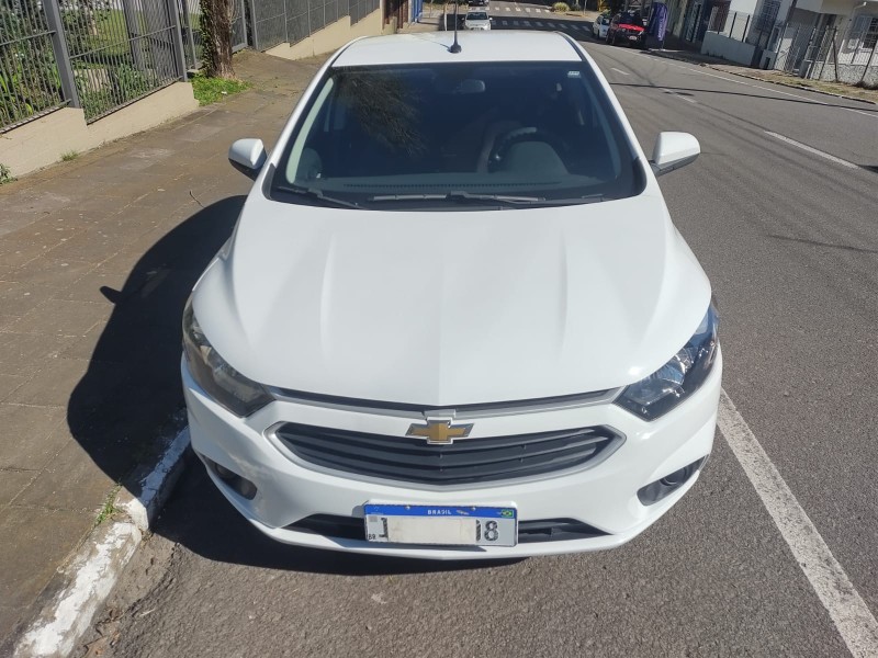 ONIX 1.0 LT PLUS 8V FLEX 4P MANUAL - 2019 - FARROUPILHA