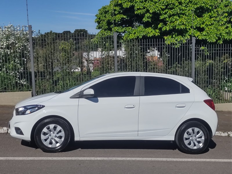 ONIX 1.0 LT PLUS 8V FLEX 4P MANUAL - 2019 - FARROUPILHA