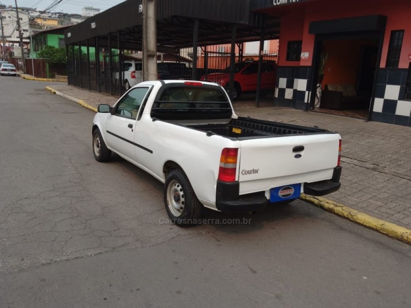 COURIER 1.6 L 8V FLEX MANUAL - 2012 - CAXIAS DO SUL