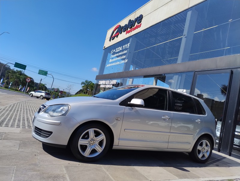 POLO 1.6 MI 8V FLEX 4P MANUAL - 2008 - CAXIAS DO SUL