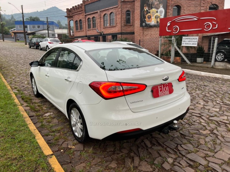 CERATO 1.6 SX3 16V FLEX 4P AUTOMÁTICO - 2014 - DOIS IRMãOS