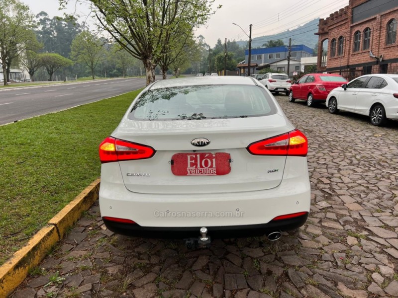 CERATO 1.6 SX3 16V FLEX 4P AUTOMÁTICO - 2014 - DOIS IRMãOS