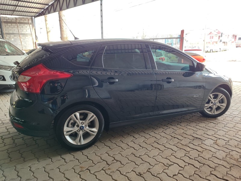 FOCUS 1.6 SE 16V FLEX 4P MANUAL - 2015 - CAXIAS DO SUL