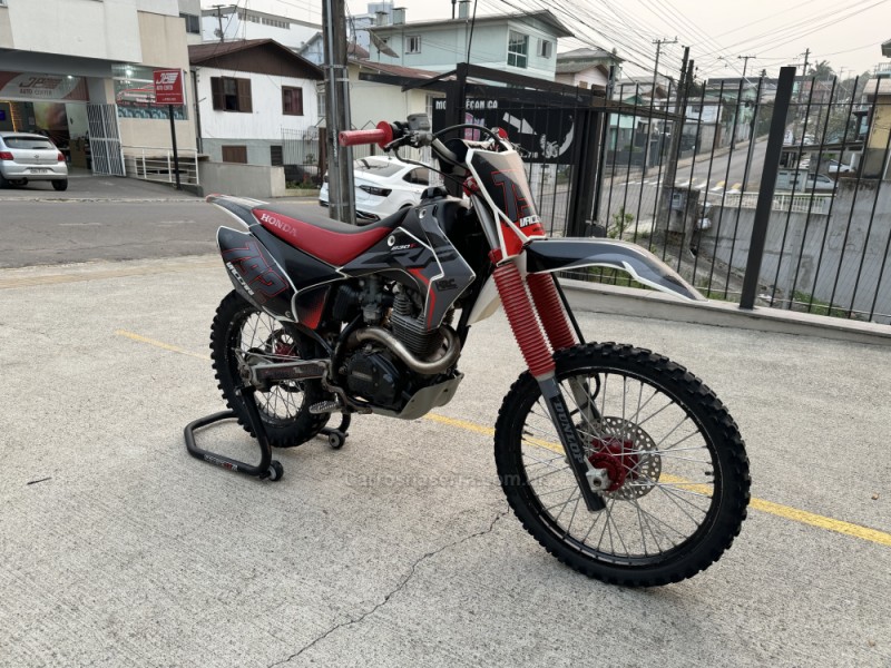 crf 230f  2016 bento goncalves