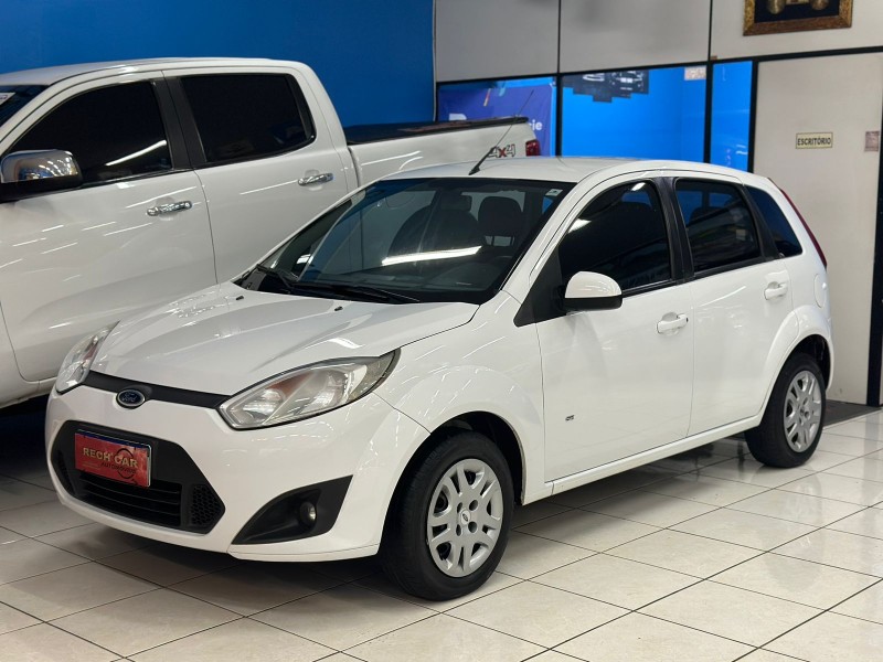 FIESTA 1.0 MPI CLASS 8V FLEX 4P MANUAL - 2014 - CAXIAS DO SUL