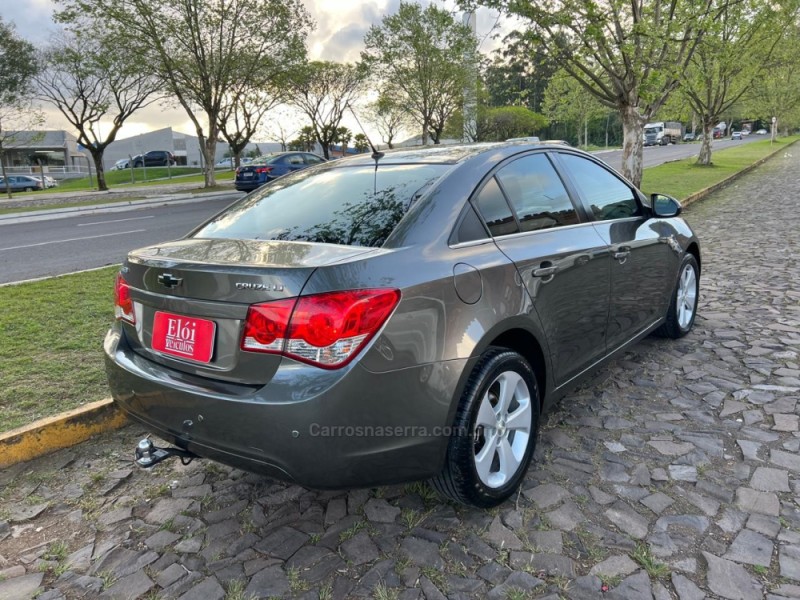 CRUZE 1.8 LT 16V FLEX 4P AUTOMÁTICO - 2014 - DOIS IRMãOS