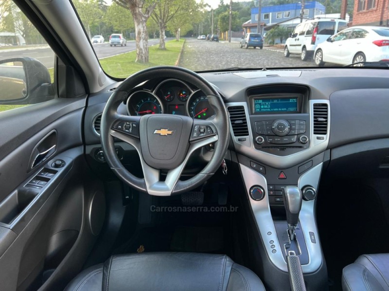 CRUZE 1.8 LT 16V FLEX 4P AUTOMÁTICO - 2014 - DOIS IRMãOS