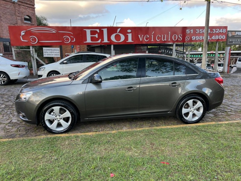 CRUZE 1.8 LT 16V FLEX 4P AUTOMÁTICO - 2014 - DOIS IRMãOS