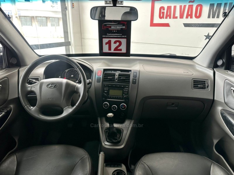 TUCSON 2.0 GL 2WD 16V GASOLINA 4P MANUAL - 2012 - CAXIAS DO SUL