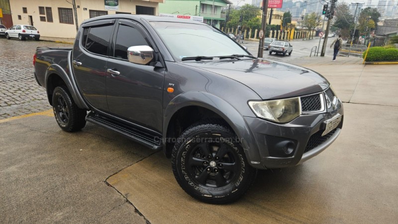 L200 TRITON 3.2 HPE 4X4 CD 16V TURBO INTERCOOLER DIESEL 4P AUTOMÁTICO - 2012 - CAXIAS DO SUL